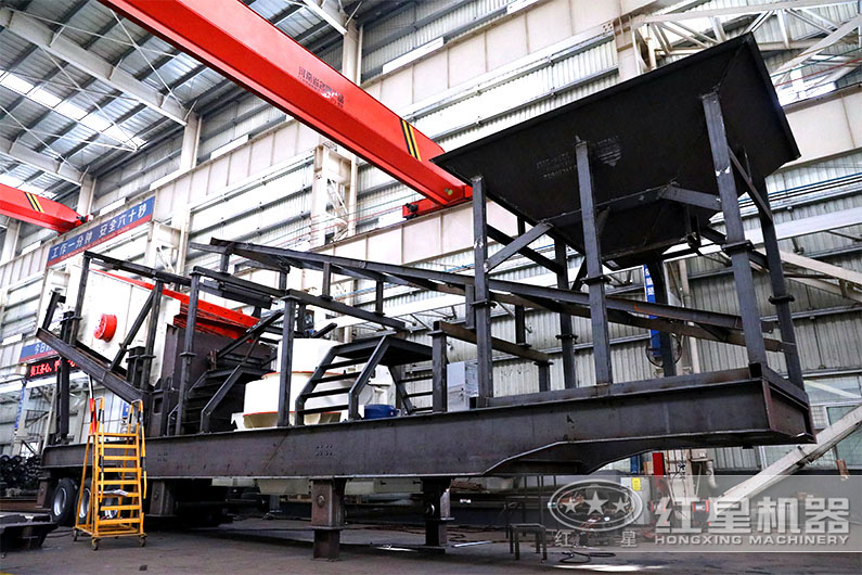 小型可移動制沙石設(shè)備車間隨時為您敞開