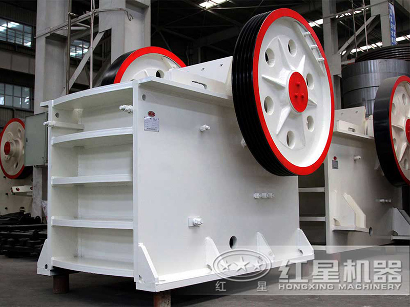 顎式破碎機(jī)實(shí)拍