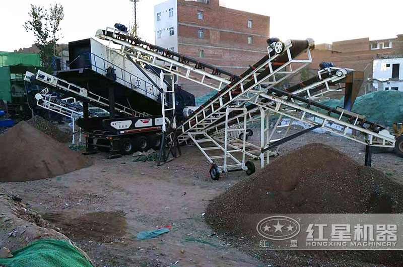 移動(dòng)式破碎機(jī)占地面積小