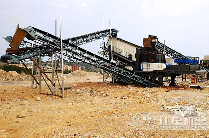 移動(dòng)反擊式破碎機(jī)安裝使用真方便