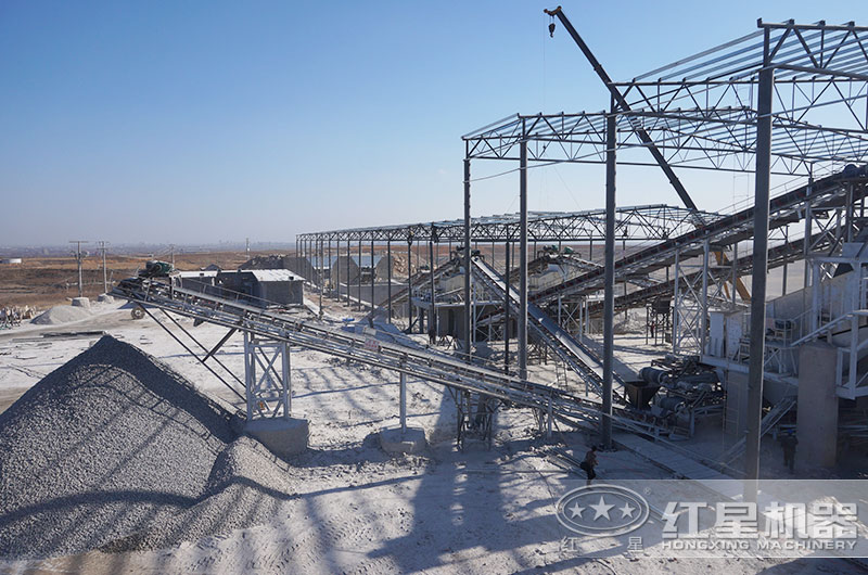 機制砂生產(chǎn)現(xiàn)場