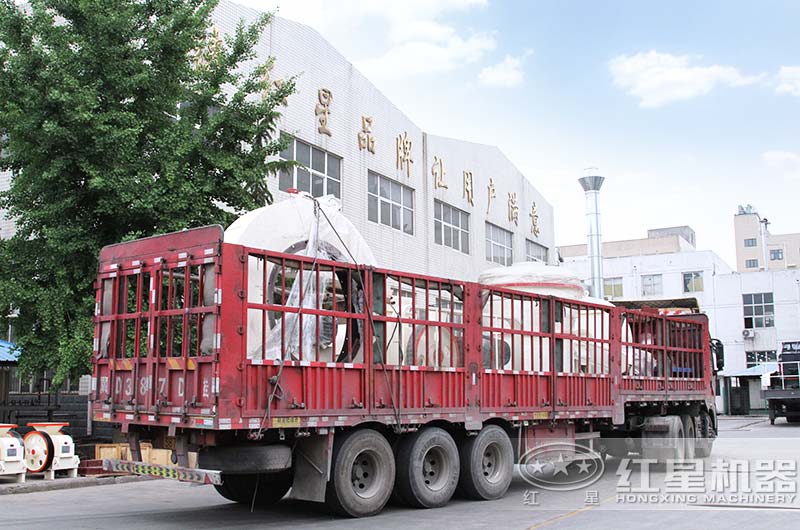 高壓磨粉機(jī)發(fā)貨現(xiàn)場