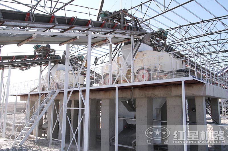 反擊破碎石機(jī)生產(chǎn)現(xiàn)場