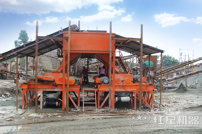 環(huán)保型對輥破碎機(jī)現(xiàn)場應(yīng)用圖