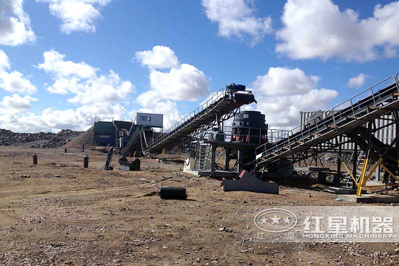 復(fù)雜工藝制砂生產(chǎn)線現(xiàn)場(chǎng)破碎段
