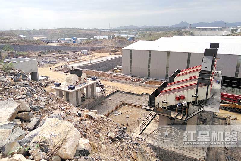 重錘破碎機(jī)輝縣現(xiàn)場