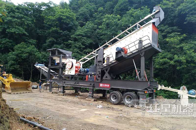 具有給料粗破中碎等多種功能的流動(dòng)型打石子機(jī)子