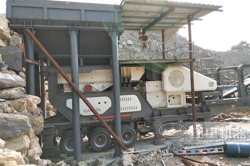 移動(dòng)式破碎機(jī)可以就近?？苛蠄?chǎng)作業(yè)