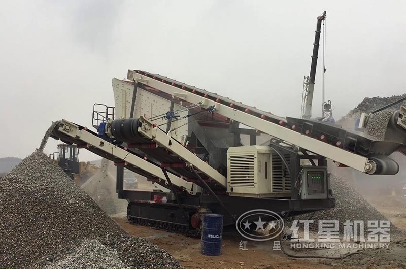 走進(jìn)履帶式移動(dòng)制砂生產(chǎn)現(xiàn)場