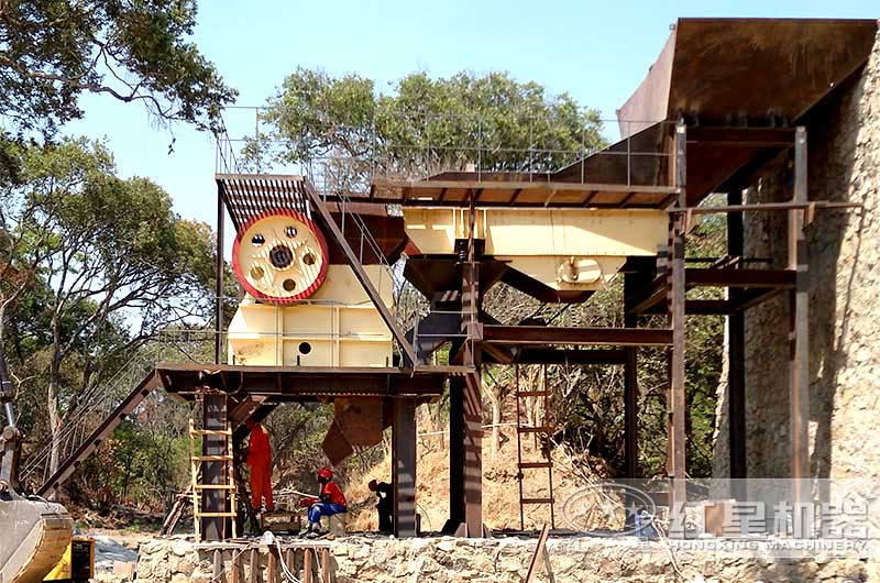 69顎式破碎機(jī)現(xiàn)場(chǎng)