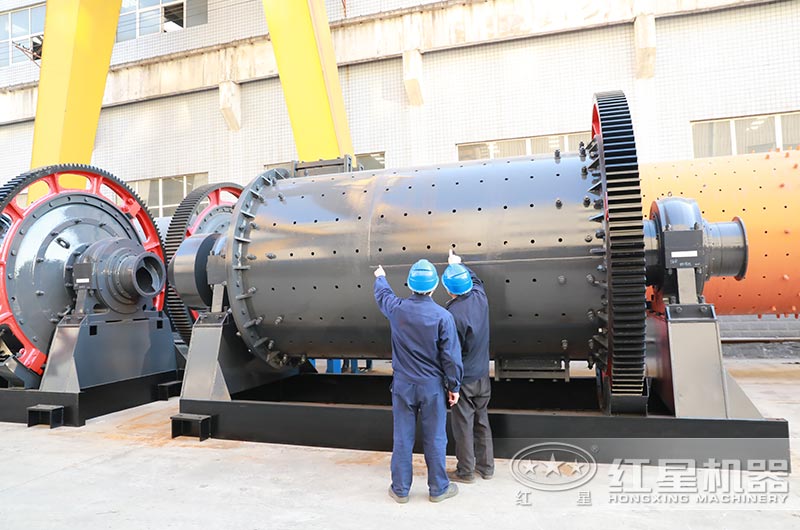 技術(shù)人員現(xiàn)場為用戶介紹