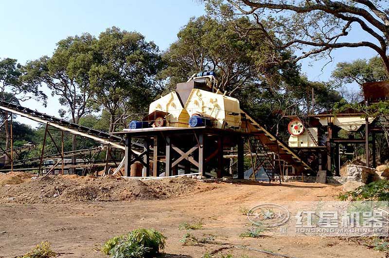 破碎機(jī)生產(chǎn)線現(xiàn)場(chǎng)