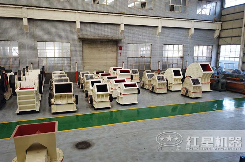 巨石破碎機(jī)設(shè)備廠家實(shí)拍