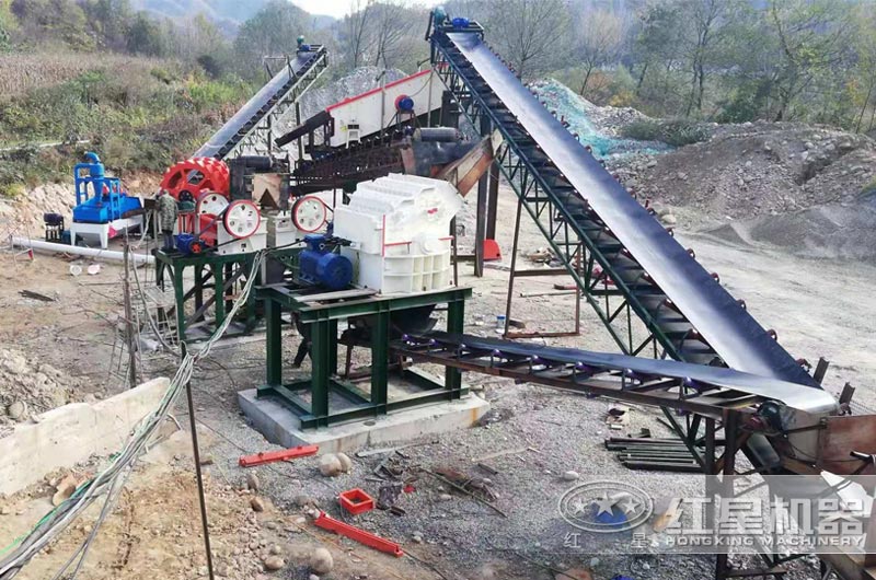 液壓開箱制砂機(jī)現(xiàn)場(chǎng)實(shí)拍