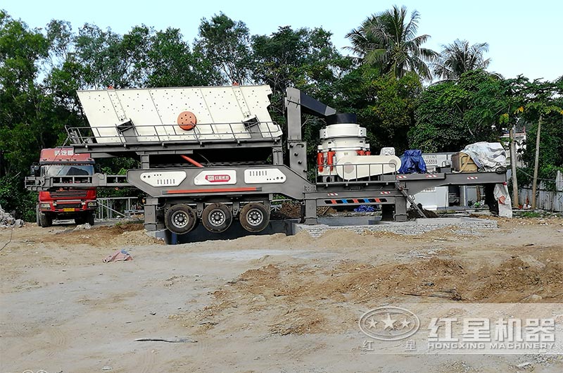 移動圓錐破碎機安裝現(xiàn)場