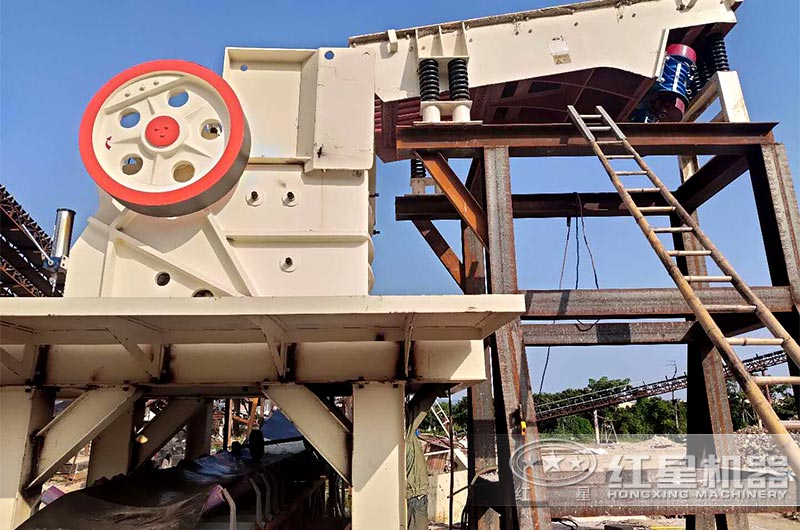 河南生產(chǎn)顎式破碎機的廠家怎么樣？顎式破碎機的類型有哪些？