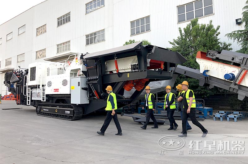 全移動型破碎機國內(nèi)哪個品牌好，生產(chǎn)能力有多大