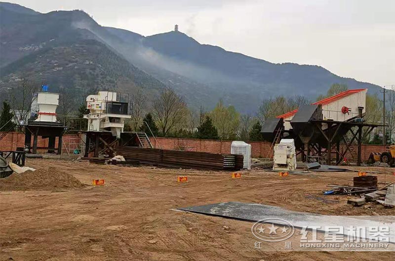 石頭變沙子生產(chǎn)線設(shè)備怎么配更好，專業(yè)設(shè)計(jì)團(tuán)隊(duì)為您支招