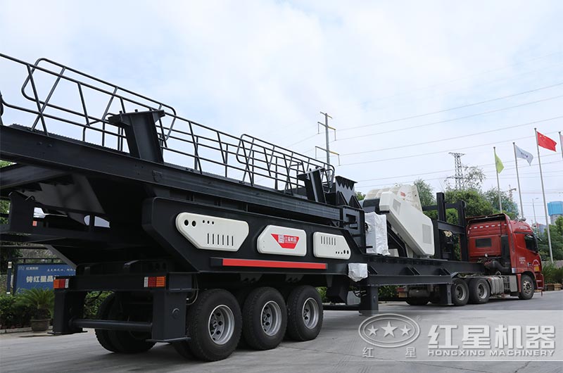 【真實(shí)反饋】移動(dòng)破碎機(jī)生產(chǎn)線(xiàn)開(kāi)工一個(gè)月，優(yōu)點(diǎn)槽點(diǎn)大盤(pán)點(diǎn)