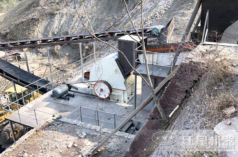 四川機(jī)制砂生產(chǎn)線現(xiàn)場(chǎng)