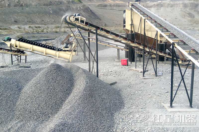 機(jī)制砂分選出的石粉有什么用？生產(chǎn)機(jī)制砂哪種制砂機(jī)好？