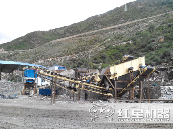 河卵石制砂生產(chǎn)現(xiàn)場圖