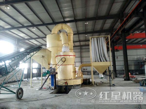 重晶石磨粉機(jī)現(xiàn)場(chǎng)圖