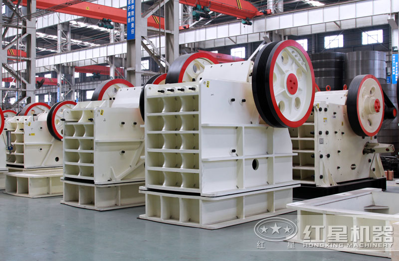 大型顎式廠區(qū)實(shí)拍圖