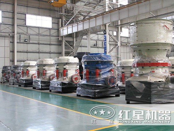 破碎機械生產(chǎn)車間